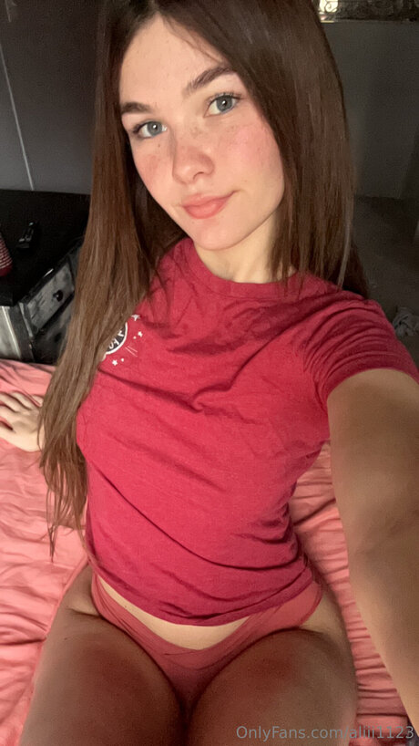 big tits squirt onlyfans nude pictures