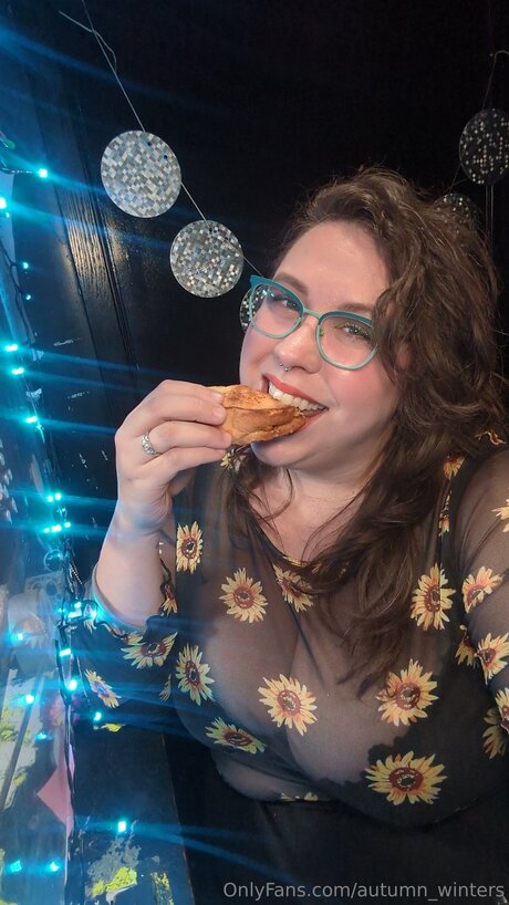 Autumn Winters pretty model galleries