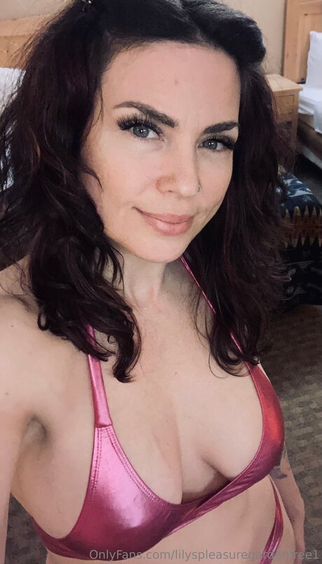 Lilyspleasuregardenfree1 xxx model pictures