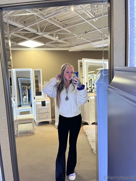 Cherrycream0 model sexy img