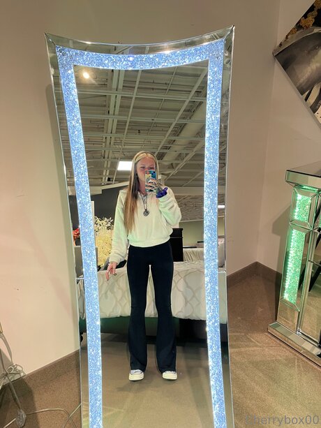 Cherrycream0 art pornstar archive