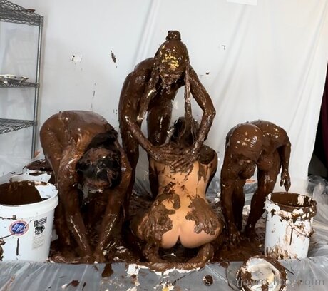 blonde trans onlyfans pornos image