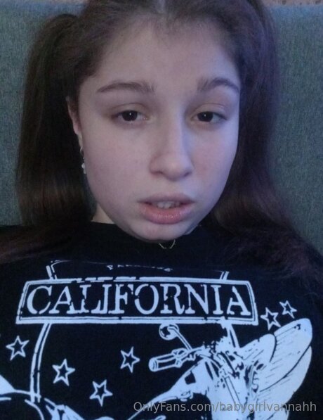 Babygirlvanni hot pornstar img