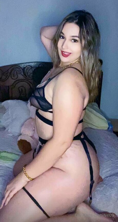 Danine09 pretty model pic