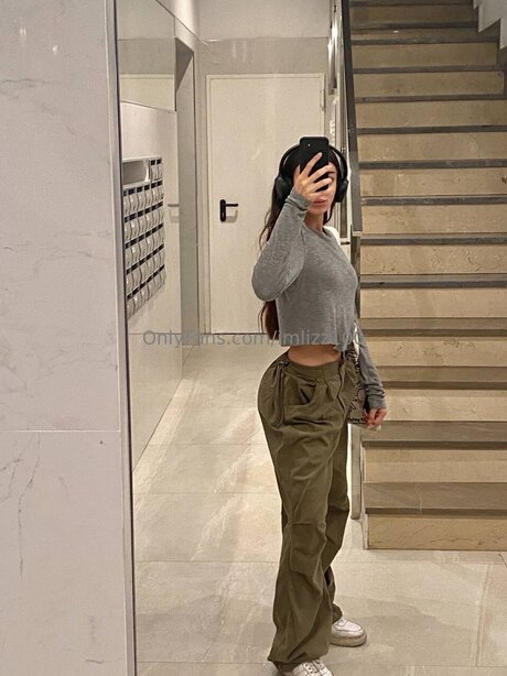 Imlizz100 star adult photo