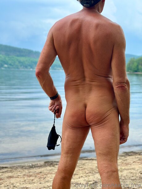 amateur lesbian onlyfans free nude photos