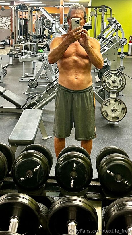 Textile Free model nudes picture