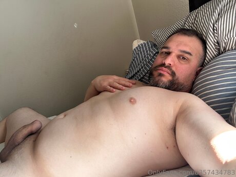 U357434783 naked pornstar picture