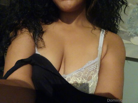 Everdaydomimique sexy star pics