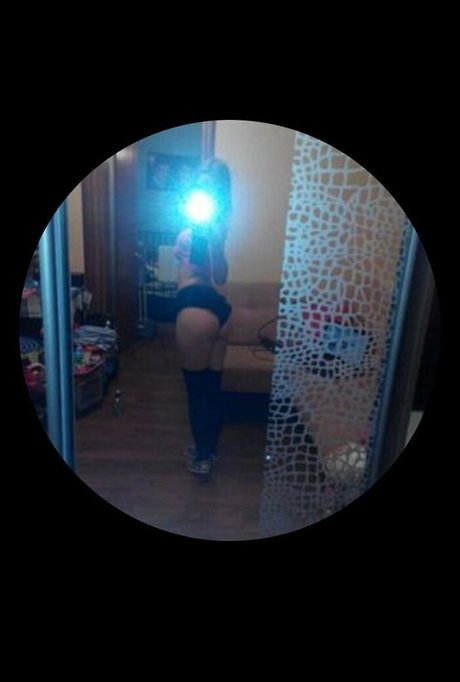 X Sweetie Plum X star art photos