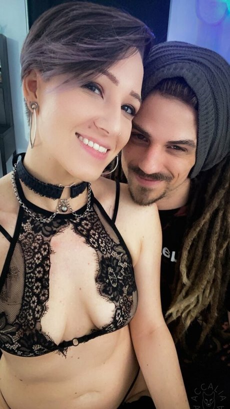 Accalia Alpha sexy pornstar img