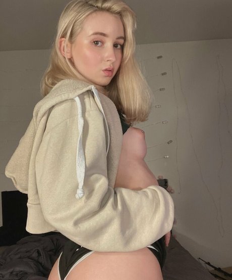 milf yoga onlyfans nudes image