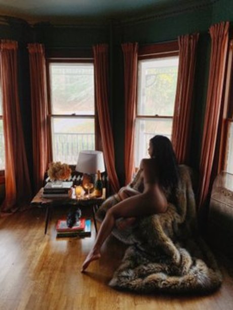 amateur swinger onlyfans sexy nude photo