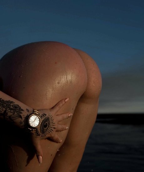 cakedupbrat art model img