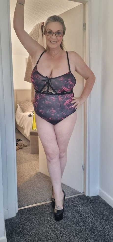 big tits blonde onlyfans xxx archive