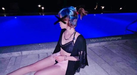 Brigitte Grey star pretty galleries