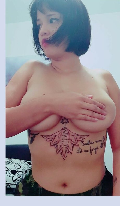 Onigirl01 pornstar picture