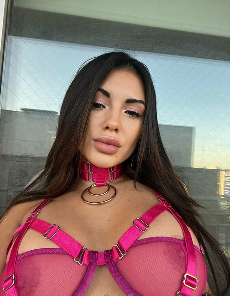 itslolaxo adult star img