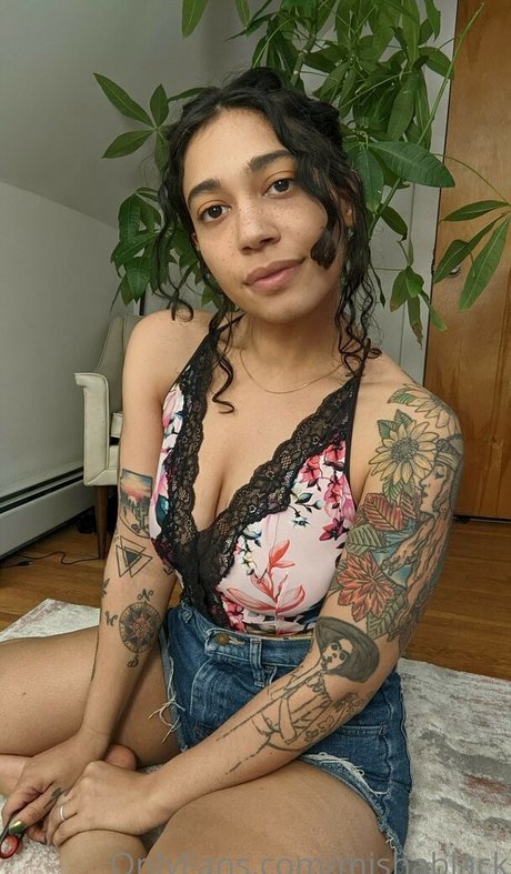 Misha Black model beautiful pictures