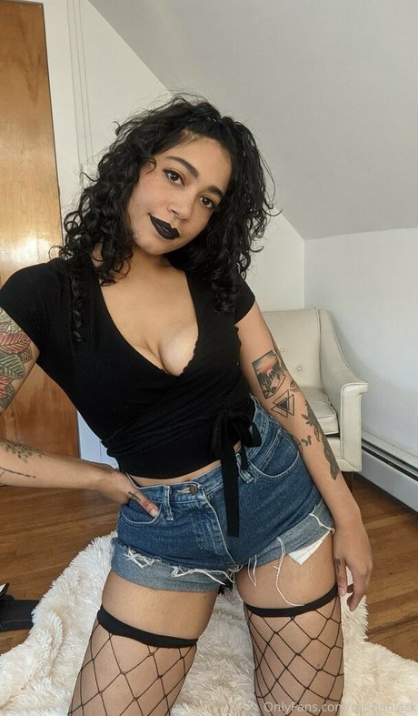 Misha Black hot actress images