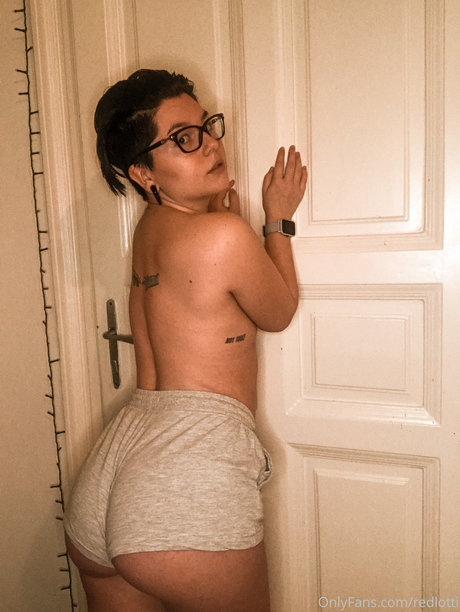 Lotti N sex actress img