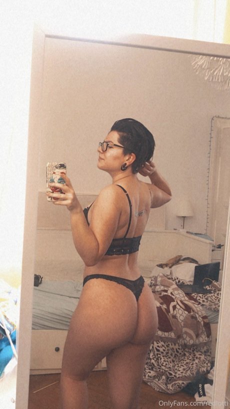 Lotti N high quality pornstar archive