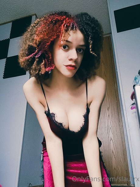 slautrx nudes actress photos