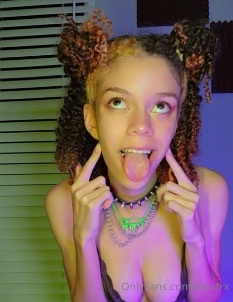 slautrx pornstar high quality photos