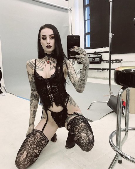 Emma Vauxdevil top pornstar galleries