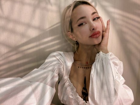 uncut onlyfans beautiful xxx image