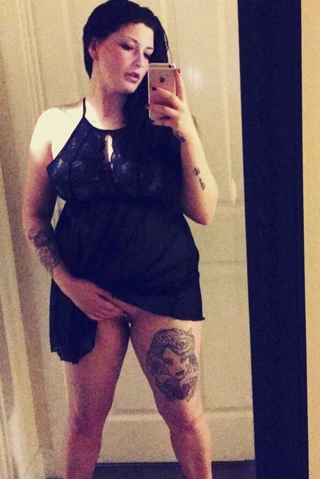 SlapperLaughs star nudes pic