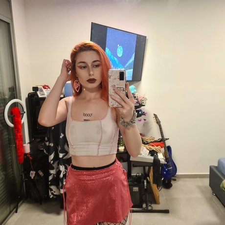 VelNick free pornstar pic