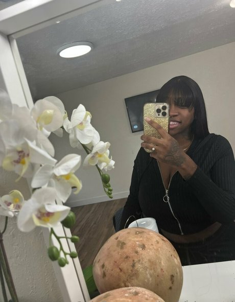 18 free onlyfans nude archive