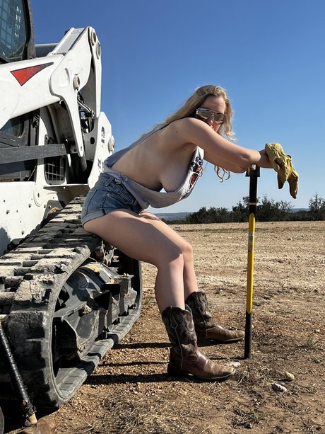 Charlotte grace model erotic pictures