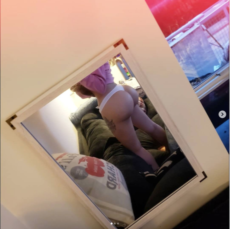 blonde yoga onlyfans sexy picture