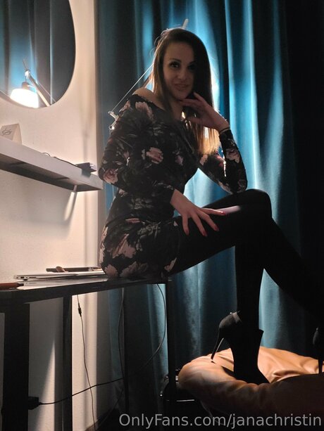 Savannahchristin adult star gallery