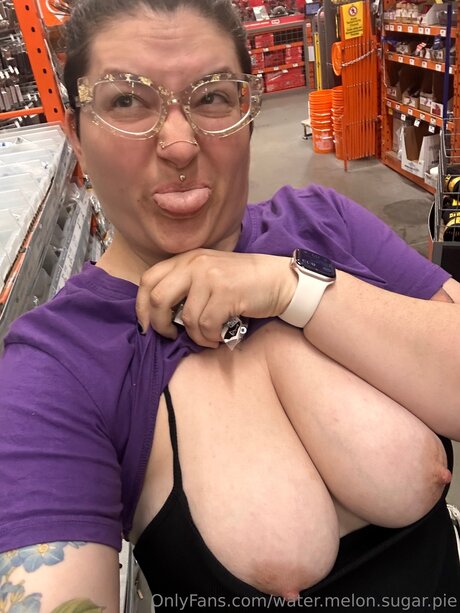 Water Melon Sugar Pie exclusive star img