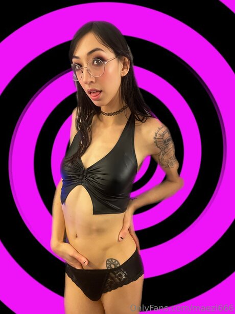 Maezi666 star pornographic pics