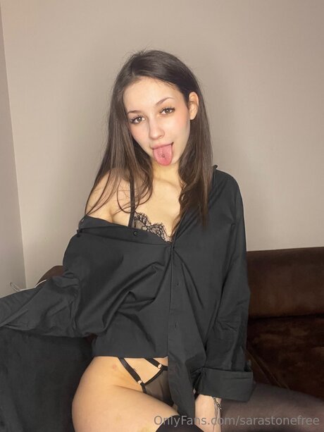Sarastonefree hot model photo