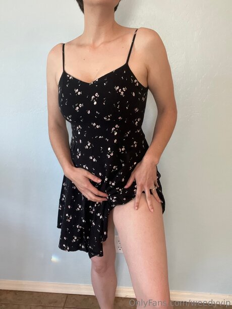 Weedyvip best model gallery