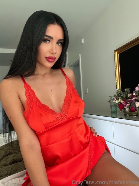 Miafallsfree pornstar nice pictures