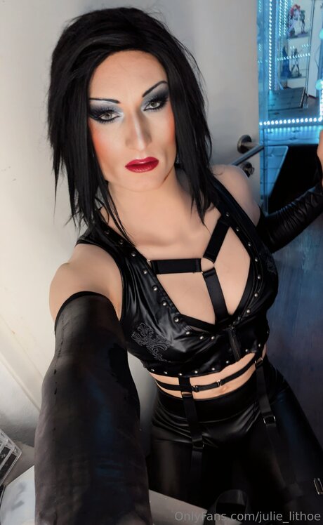 Julie Lithoe nudes model photos