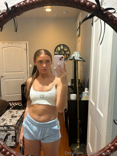 Dollskayla nude pornstar gallery