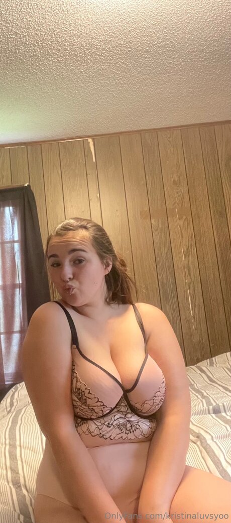 Kristinaluvsyoo nice pornstar photo