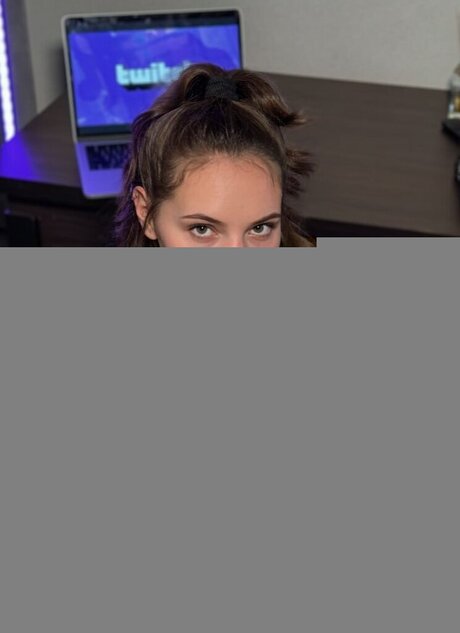 Evelinasailor adult star img