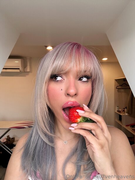 7venheavens nude actress pic