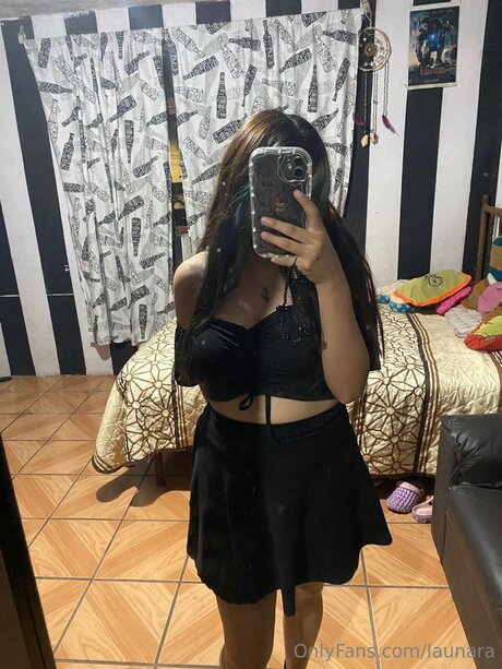 Launara model naked gallery