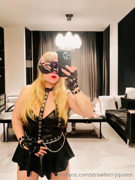 Strawberryqueen best actress archive