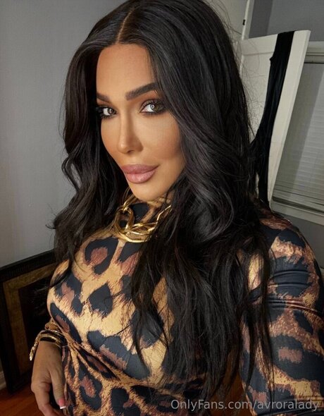 Avroralady perfect model photos