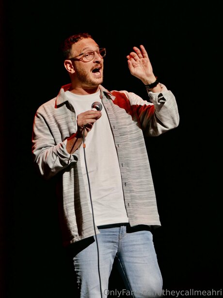 Theycallmeahri pornstar xxx img